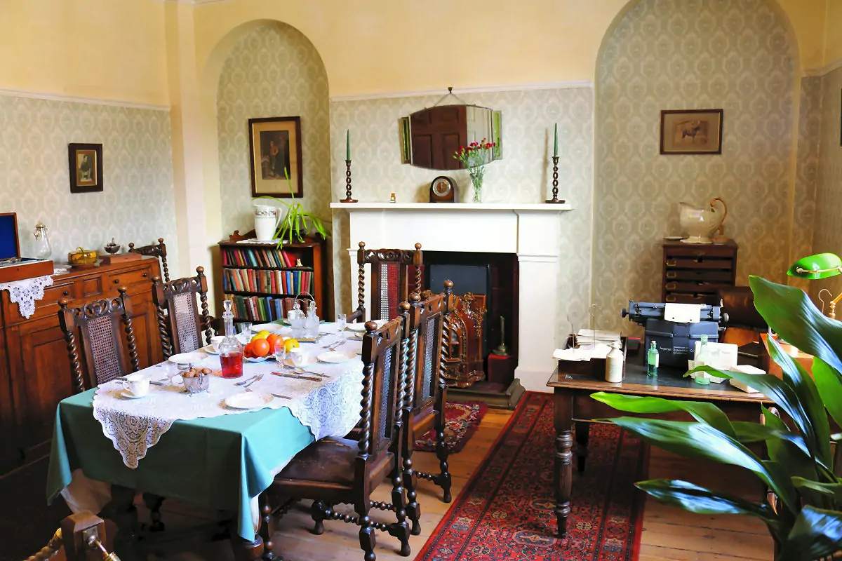 1940s home | James Herriot Museum